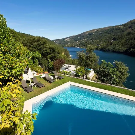 Casa de Férias Lakeview Gerês